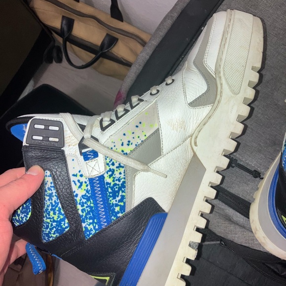 ED SHEERAN'S LOUIS VUITTON CALFSKIN HIKING ANKLE BOOTS size 10 - Picture 4 of 8